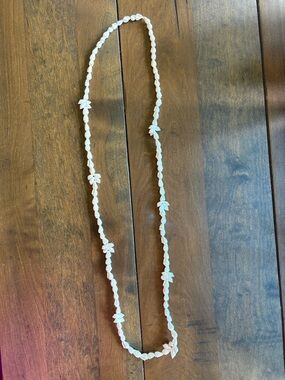 Hawaiian seashell luau necklace